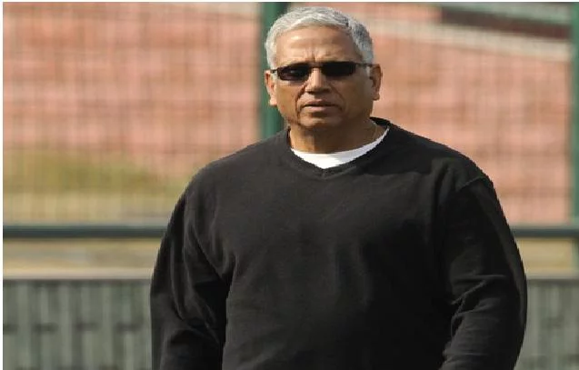 Amarnath dropped nothing less than a bomb Mohinder Amarnath says Dhoni can't be sacked from captaincy because of bcci influence