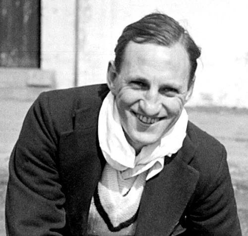 Len Hutton - Only player to be dismissed Obstructing the field in Test