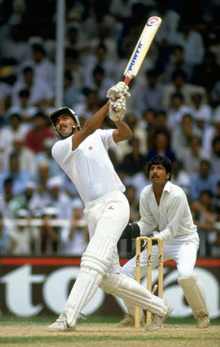 Batsmen to hit six sixes in an over Batsmen to hit six sixes in an over