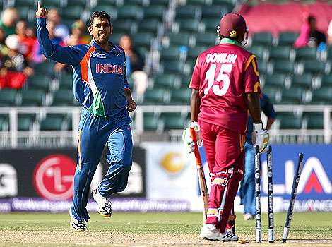 MS Dhoni as a Bowler