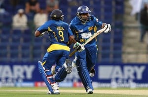 Kushal Perara and Dilshan running hard between wickets