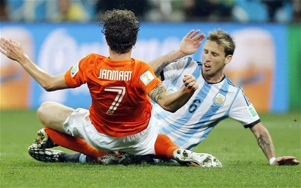 It was a tough duel between Holland and Argentina in the second semifinals of the Fifa World Cup