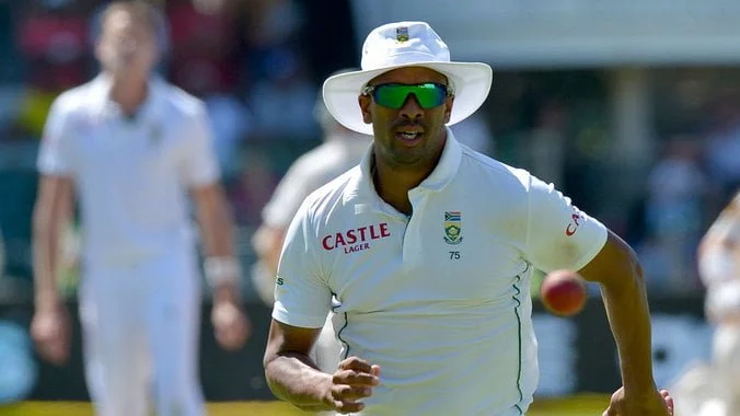 Vernon Philander become the second Proteas player in the last nine months to be fined for the ball tampering.