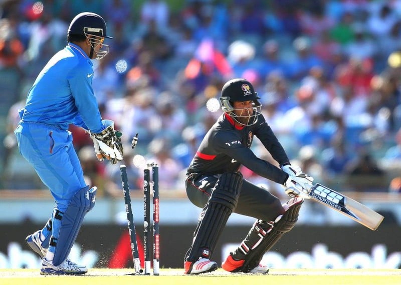Perfect picture for the match. Tumbling Greys and Victorious Blues.