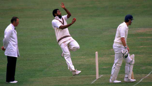 Top 10 Fastest Bowlers to Take 100 wickets in test