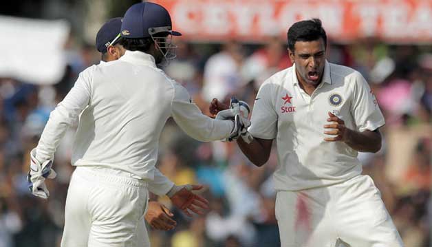 Top 10 Best Test Bowlers of 2015
