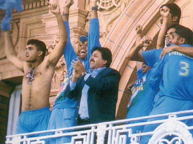 Sourav Ganguly’s shirt-waving act