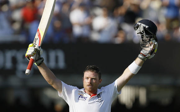 Ian Bell scores 3 successive centuries in Ashes